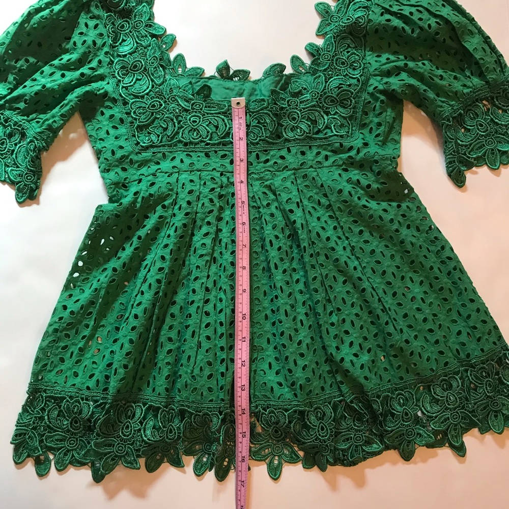 MODA Eyelet Top - Picture 4 of 5